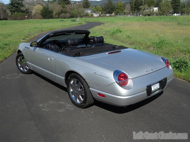 2004-ford-thunderbird-022.jpg