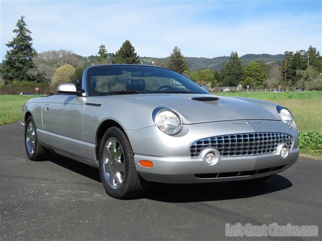 2004-ford-thunderbird-049.jpg