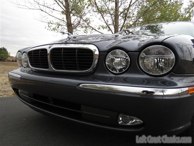 2004-jaguar-xj8-041.jpg