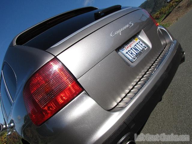 2004-porsche-cayenne-384.jpg