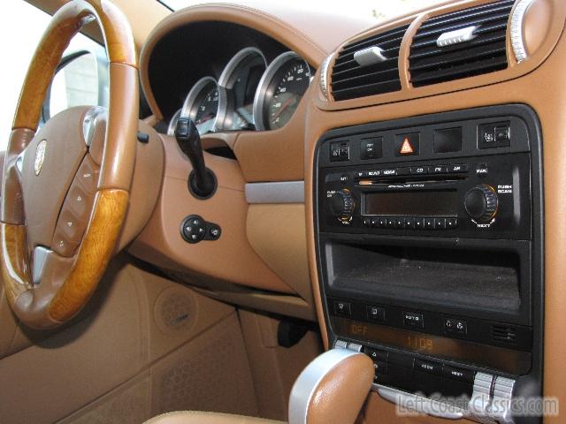 2004-porsche-cayenne-299.jpg