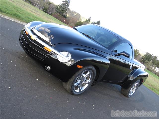 2005-chevrolet-ssr-008.jpg