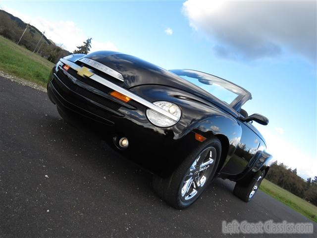 2005-chevrolet-ssr-019.jpg