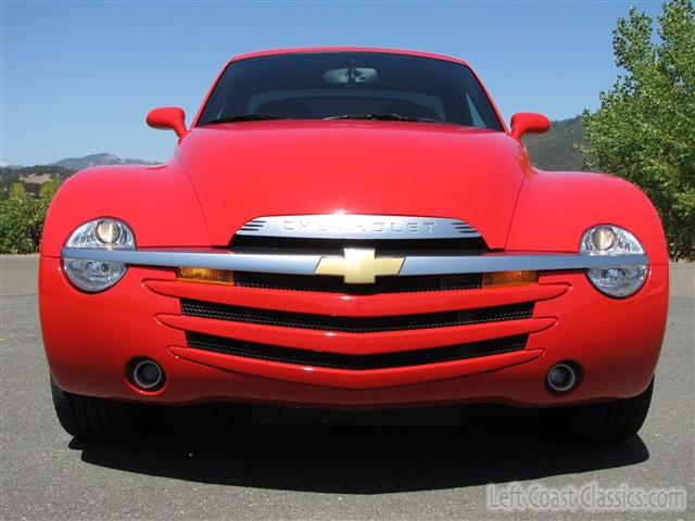 2005-chevy-ssr-001.jpg