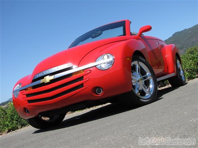 2005-chevy-ssr-006.jpg