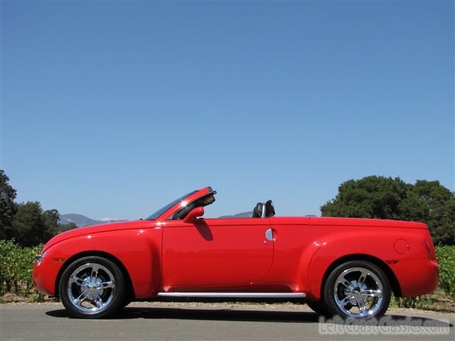 2005-chevy-ssr-009.jpg