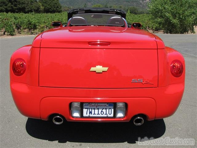 2005-chevy-ssr-011.jpg