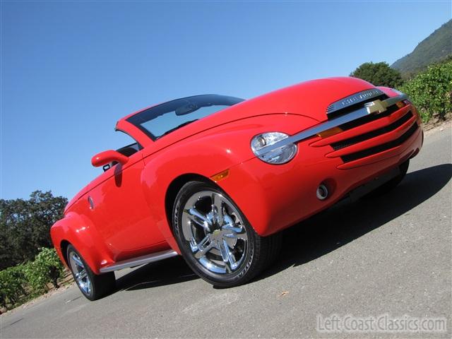 2005-chevy-ssr-027.jpg