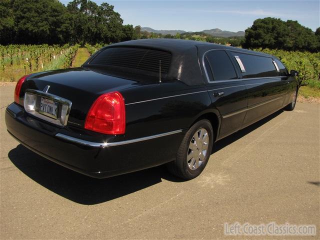 2005-lincoln-krystal-koach-limousine-011.jpg