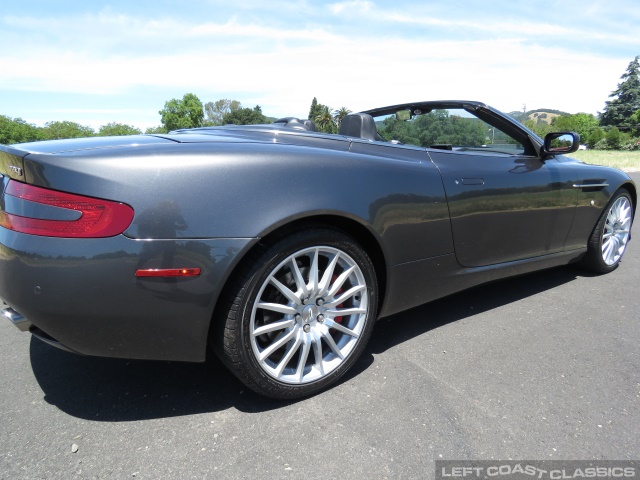 2006-aston-martin-db9-067.jpg