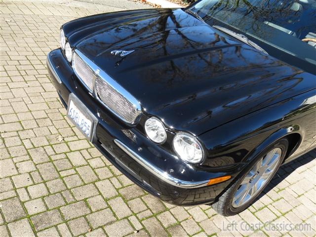 2006-jaguar-xj8l-black-090.jpg