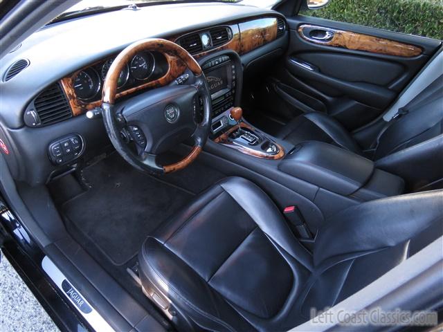 2006-jaguar-xj8l-black-103.jpg