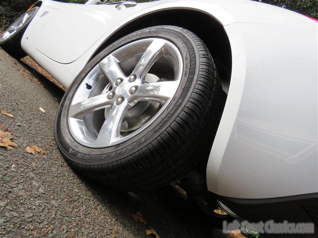 2007-pontiac-solstice-convertible-060.jpg