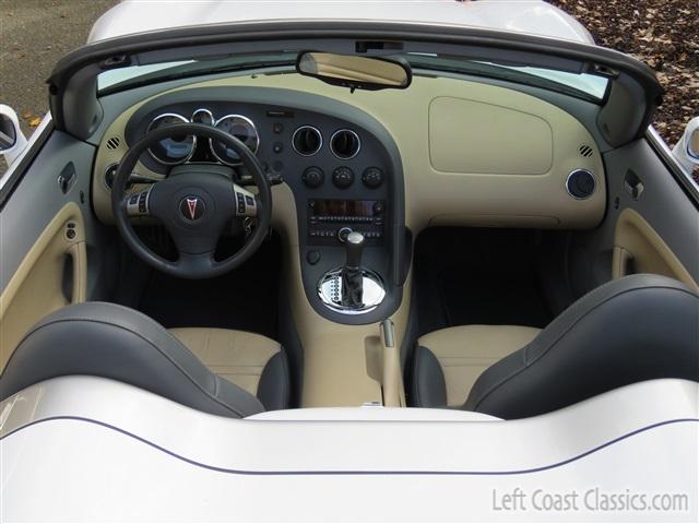 2007-pontiac-solstice-convertible-138.jpg