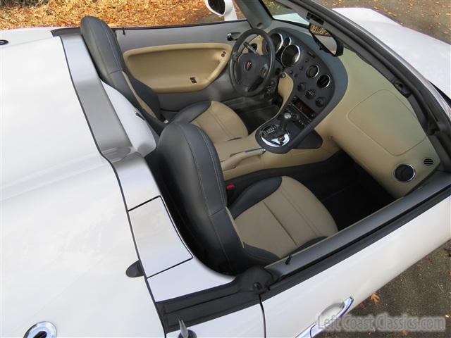 2007-pontiac-solstice-convertible-142.jpg