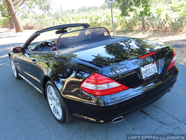 2008-mercedes-benz-sl550-009.jpg