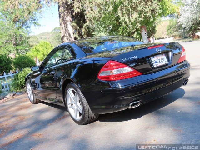 2008-mercedes-benz-sl550-011.jpg