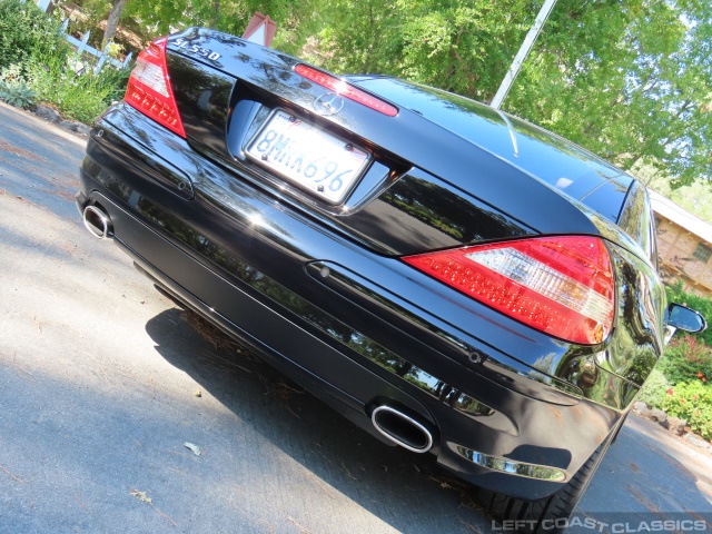 2008-mercedes-benz-sl550-023.jpg