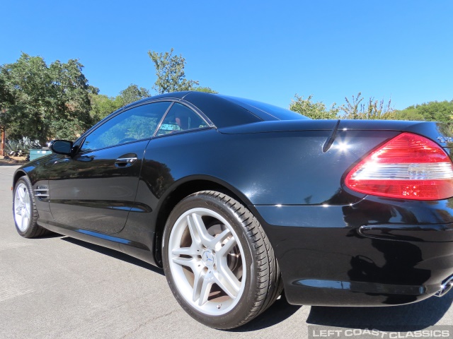 2008-mercedes-benz-sl550-035.jpg