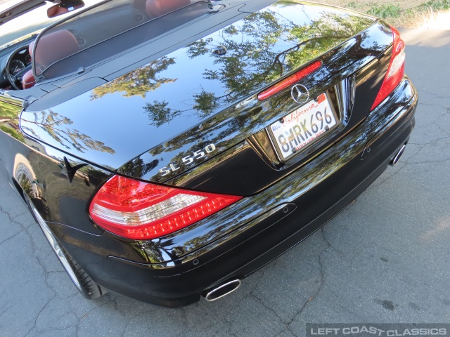 2008-mercedes-benz-sl550-047.jpg