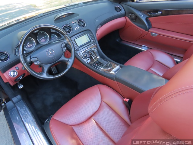 2008-mercedes-benz-sl550-052.jpg