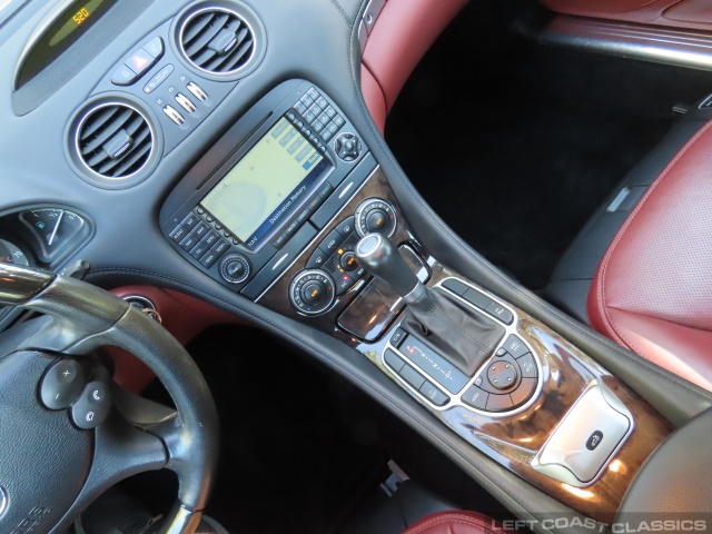 2008-mercedes-benz-sl550-066.jpg