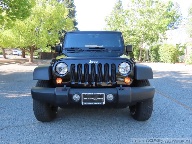 2009-jeep-wrangler-rubicon-001.jpg