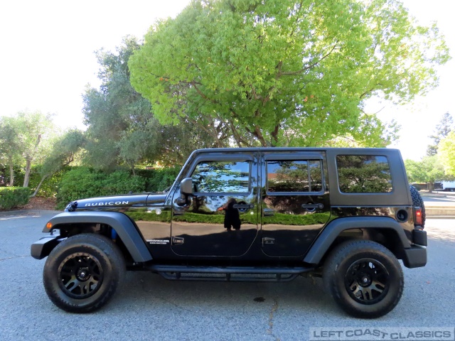 2009-jeep-wrangler-rubicon-009.jpg