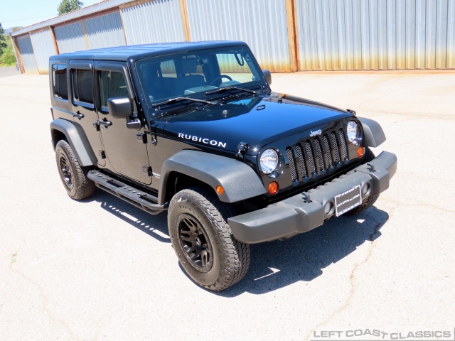 2009-jeep-wrangler-rubicon-019.jpg