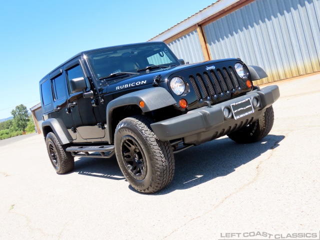 2009-jeep-wrangler-rubicon-021.jpg