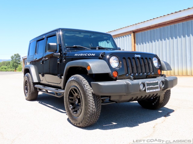 2009-jeep-wrangler-rubicon-022.jpg