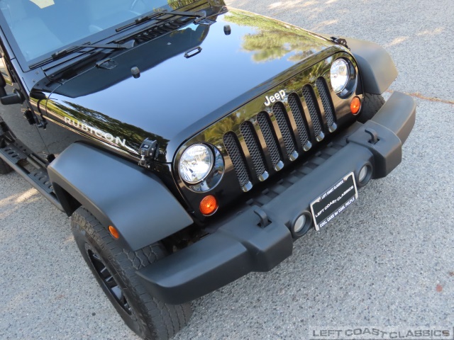 2009-jeep-wrangler-rubicon-066.jpg