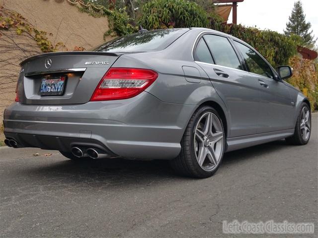 2009-mercedes-amg-c63-018.jpg