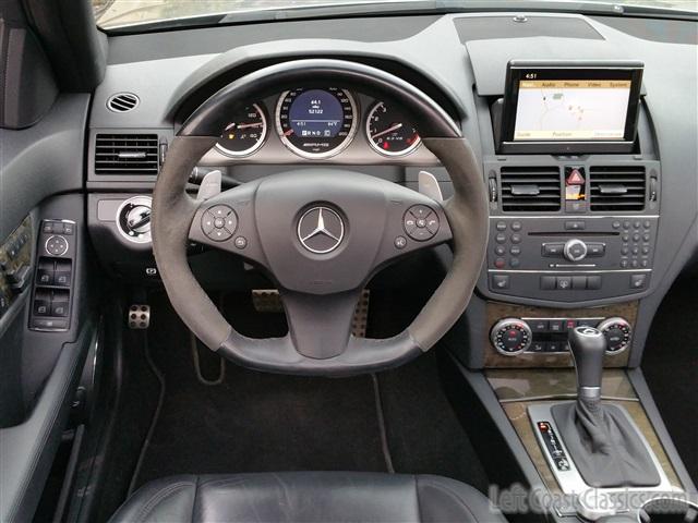 2009-mercedes-amg-c63-066.jpg