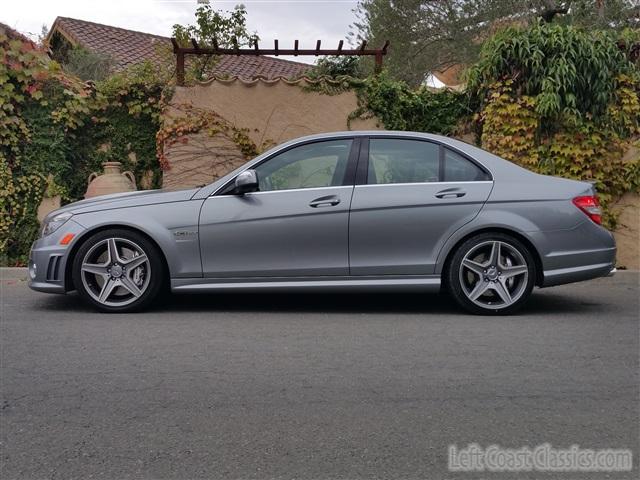 2009-mercedes-amg-c63-129.jpg