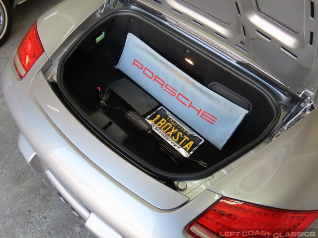 2010-porsche-boxster-s-142.jpg