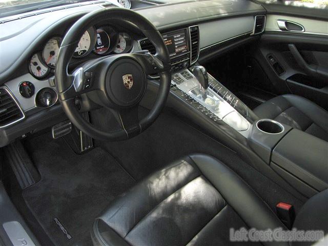 2010-porsche-panamera-s-068.jpg