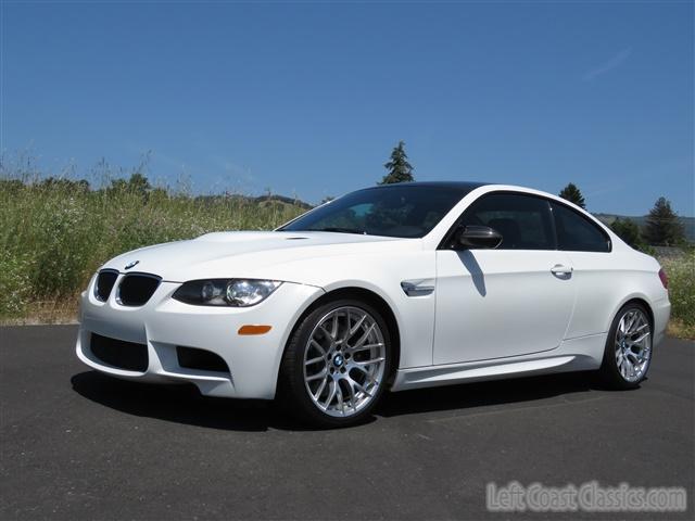 2011-bmw-m3-017.jpg