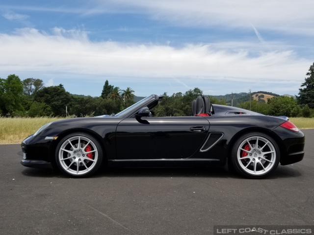 2011-porsche-boxster-spyder-009.jpg