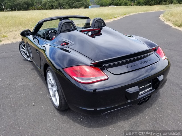 2011-porsche-boxster-spyder-012.jpg