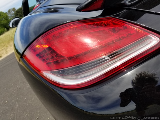 2011-porsche-boxster-spyder-039.jpg