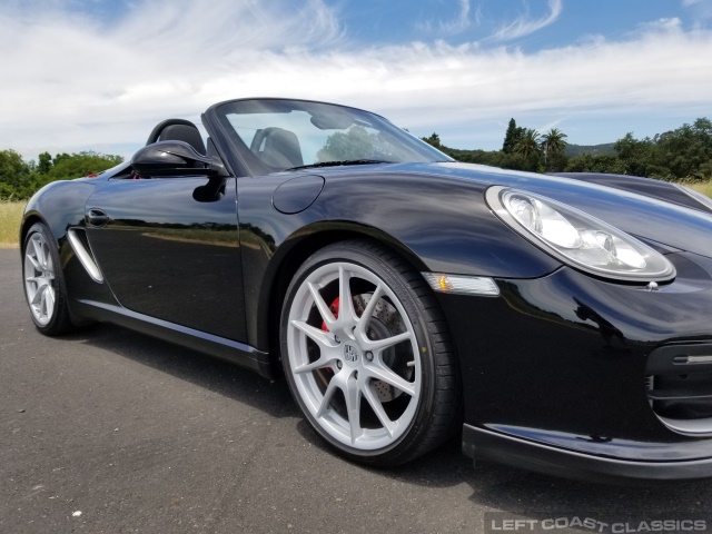 2011-porsche-boxster-spyder-050.jpg