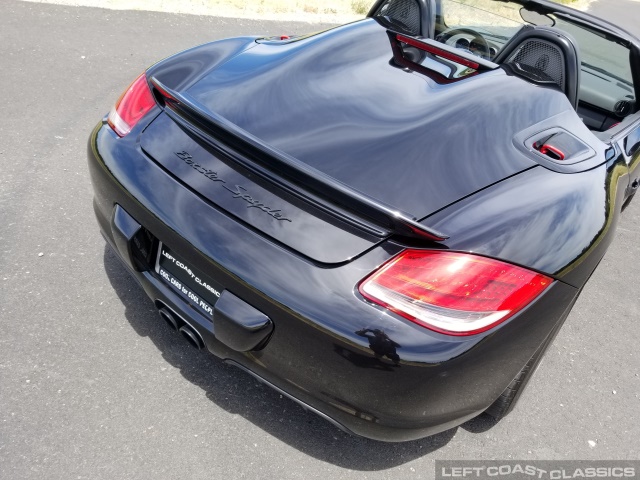 2011-porsche-boxster-spyder-060.jpg