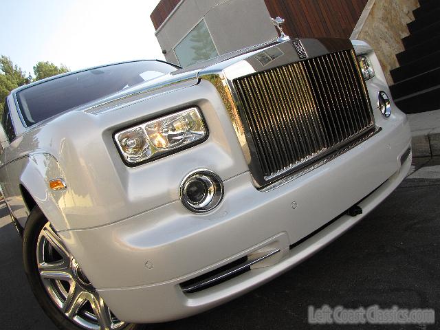 2011-rolls-royce-spirit-of-ecstasy-036.jpg