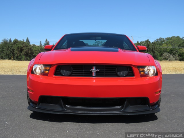 2012-ford-mustang-boss-302-001.jpg