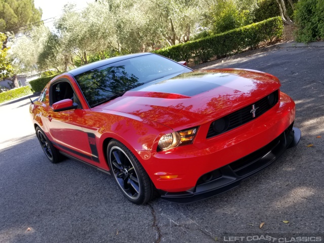 2012-ford-mustang-boss-302-017.jpg