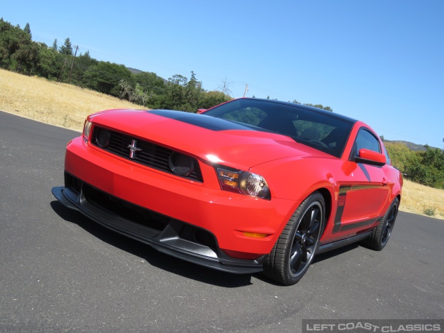 2012-ford-mustang-boss-302-158.jpg