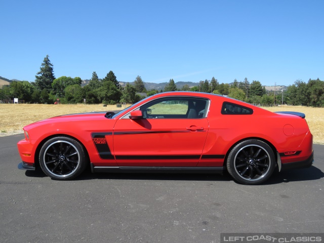 2012-ford-mustang-boss-302-159.jpg