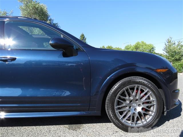 2014-porsche-cayenne-gts-063.jpg