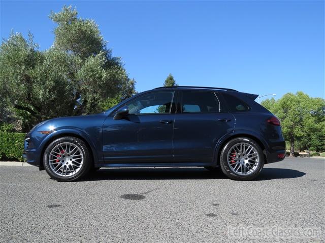 2014-porsche-cayenne-gts-163.jpg